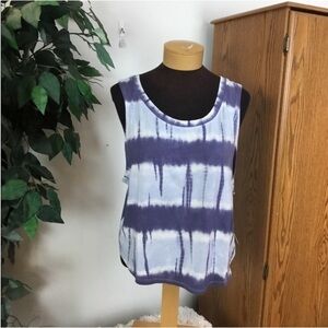 SO twist back muscle tank Woman’s Juniors size 2X cropped rounded hem